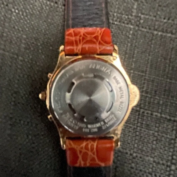 Armitron Musical Looney Tunes Tasmanian Devil Watch - Picture 3 of 3